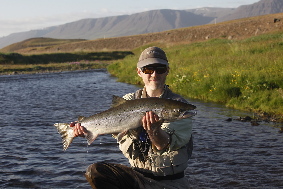 lax og vieðimaður í Þverá /úr myndasafni)